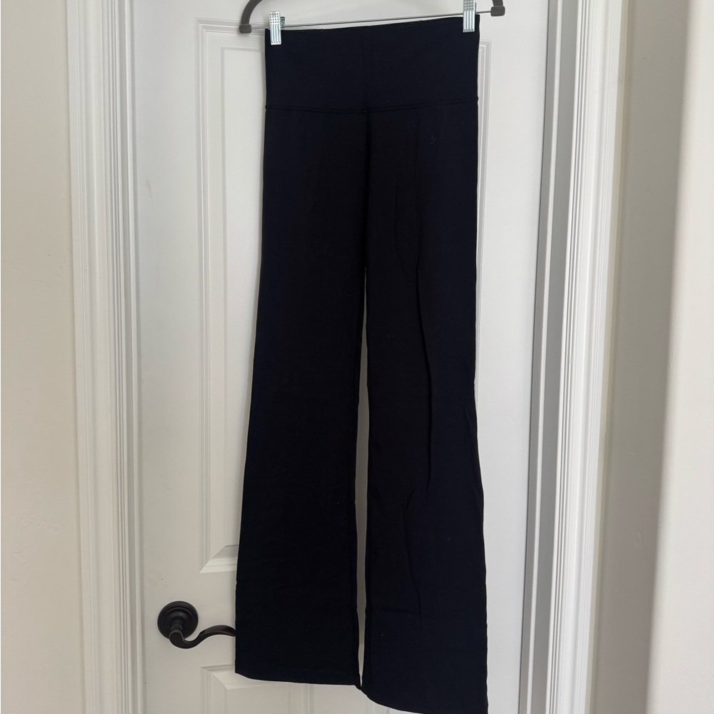 Lululemon yoga pants